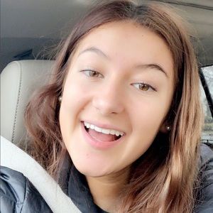 Meet your Posher, Delilah